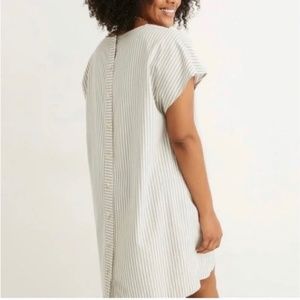 Button-back easy dress (madewell size S)